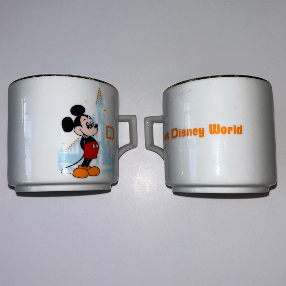 VINTAGE 70s Walt Disney World‎ Mickey Mouse gold rim 3” mugs (set of 2)